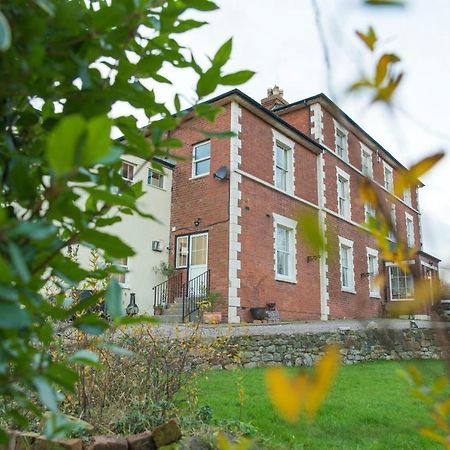 The Lodge At Heathfield 레드베리 외부 사진